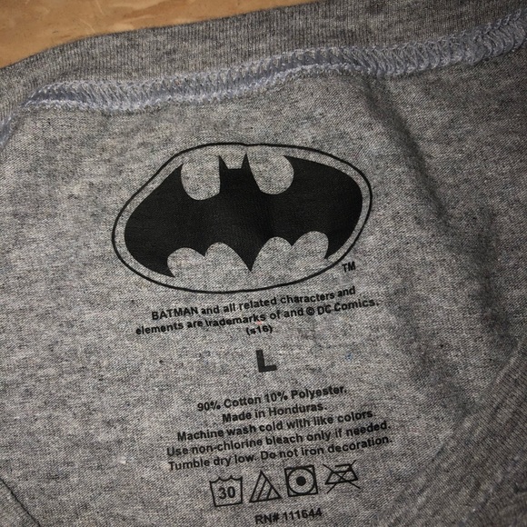 BATMAN SHIRT SIZE YOUTH L - Picture 3 of 4